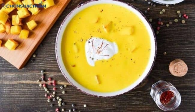Saffron nấu với súp