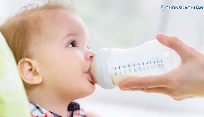 sữa cho trẻ sơ sinh chậm tăng cân